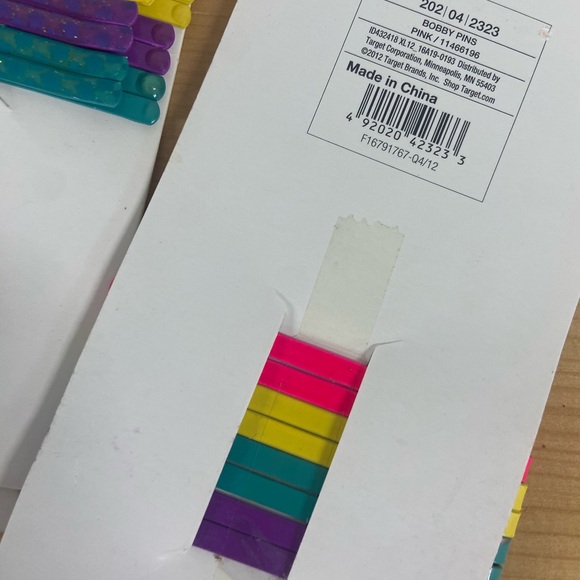 Lot of (5) 8 Pack Fancy Bobby Pins - Picture 3 of 6